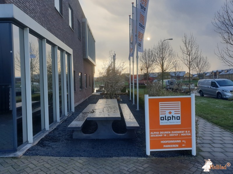 Alpha Deuren Zuidwest B.V. uit Houten